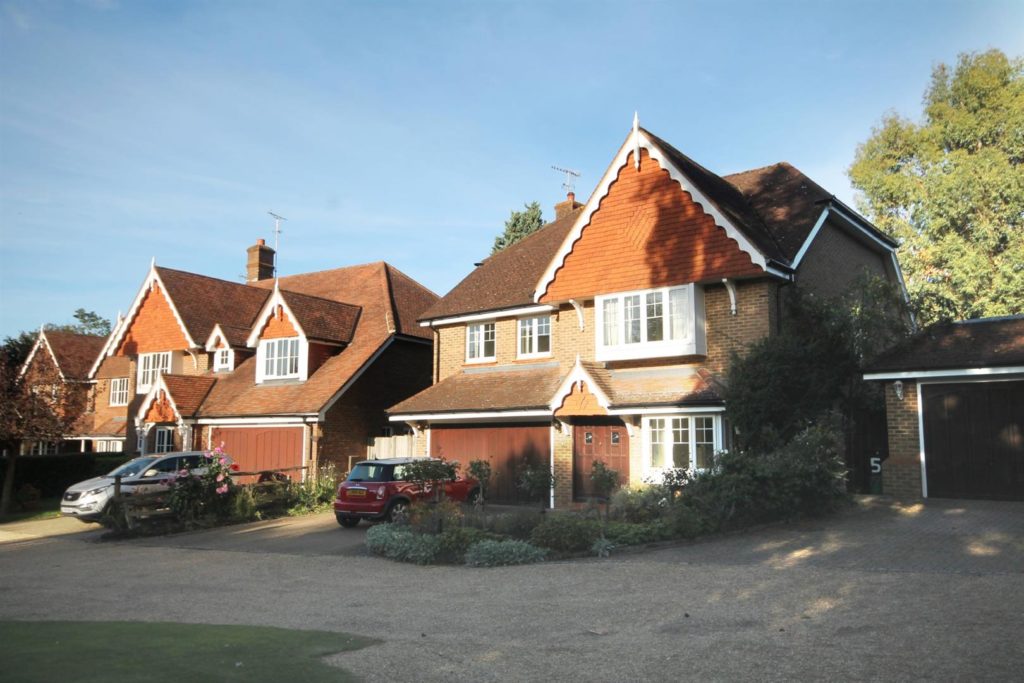 FORTYFOOT ROAD, LEATHERHEAD, KT22