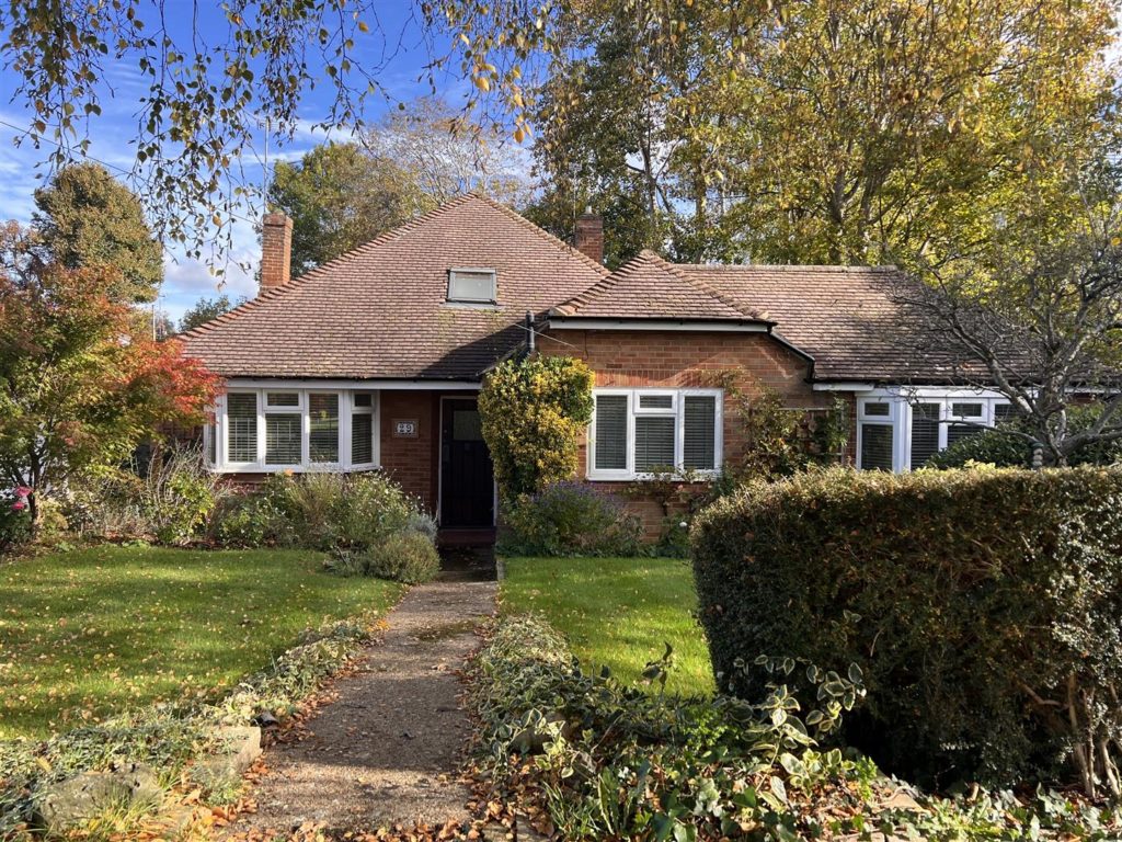 ALLEN ROAD, GREAT BOOKHAM, KT23