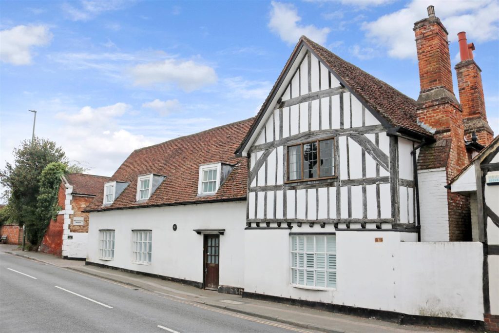 CHURCH STREET, LEATHERHEAD, KT22