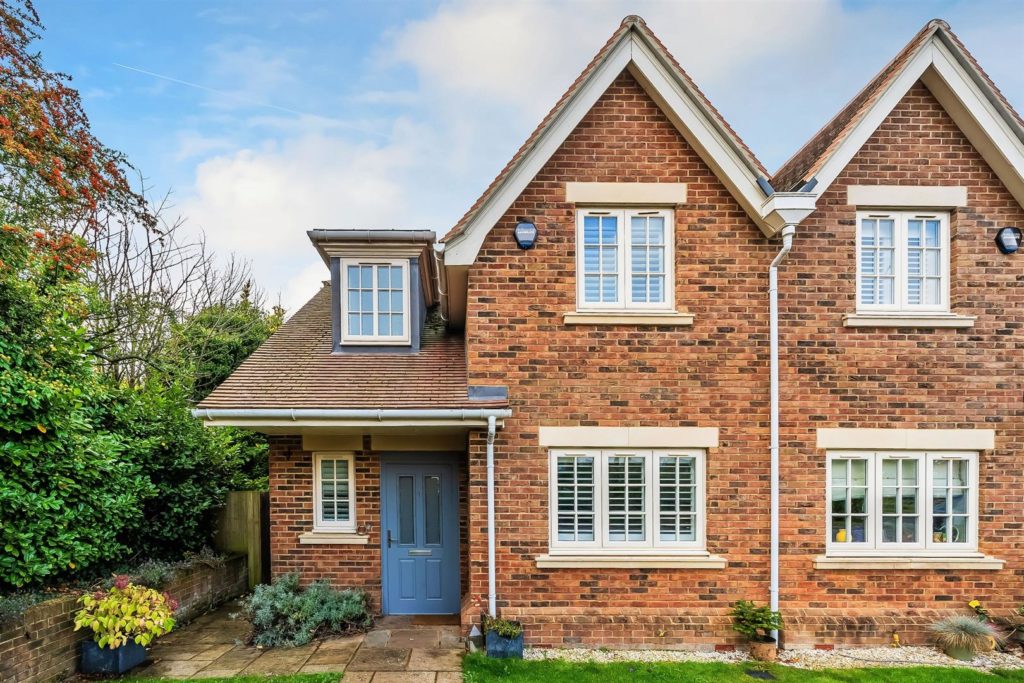 WHITEHAVEN DRIVE, GREAT BOOKHAM, KT23