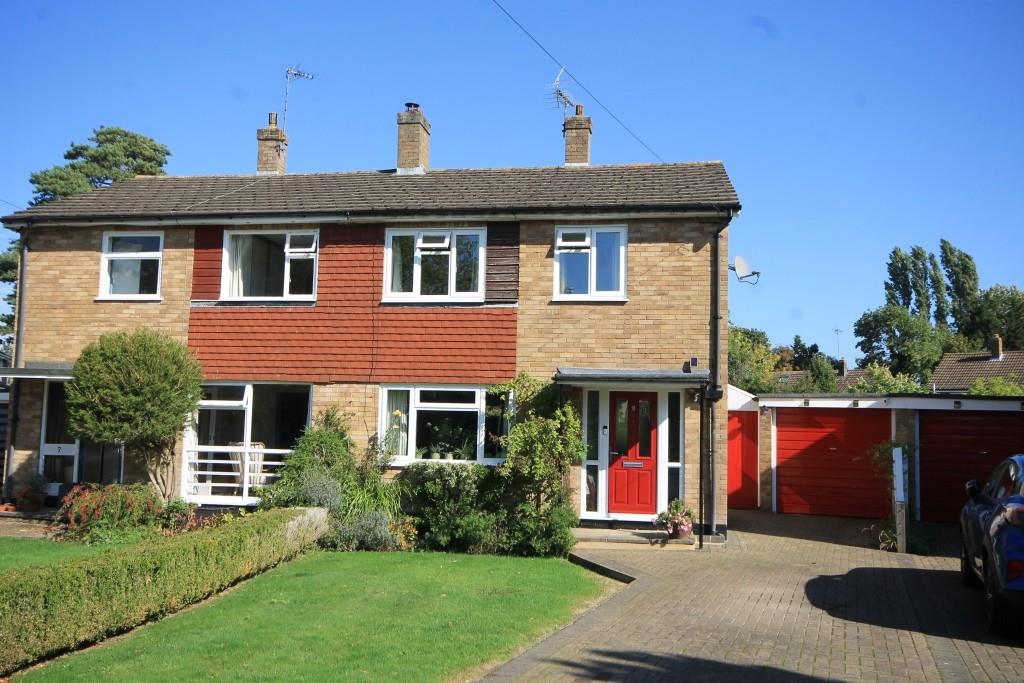 BURROWS CLOSE, GREAT BOOKHAM, KT23