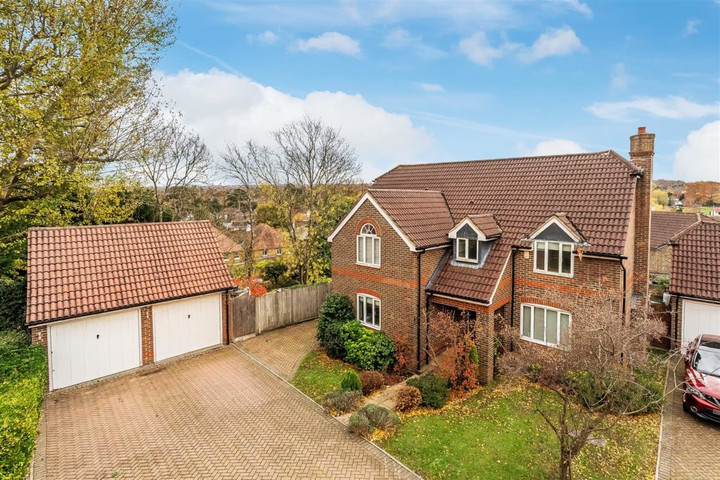 ST. MARGARET DRIVE, EPSOM, KT18