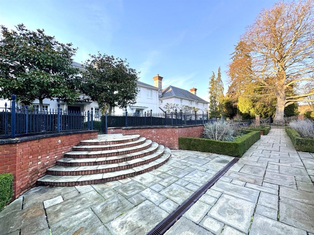 WESTHUMBLE STREET, WESTHUMBLE, RH5