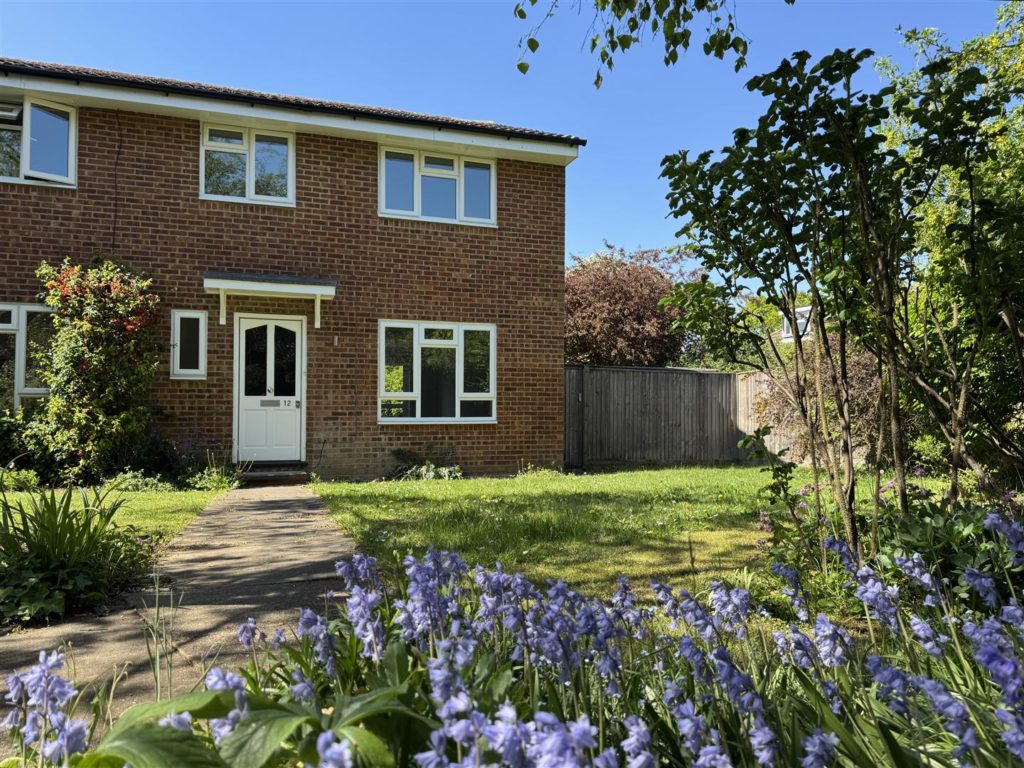 CHESTER CLOSE, DORKING, RH4
