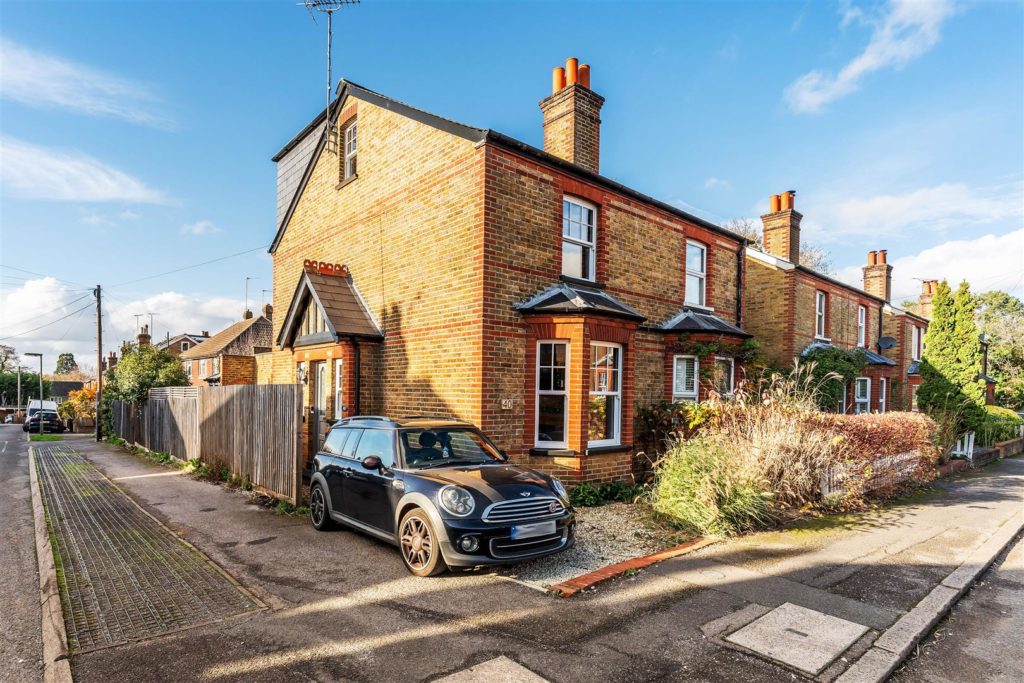 GLADSTONE ROAD, ASHTEAD, KT21