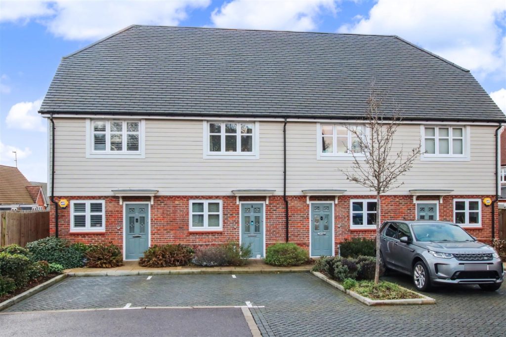 CONSORT DRIVE, LEATHERHEAD, KT22