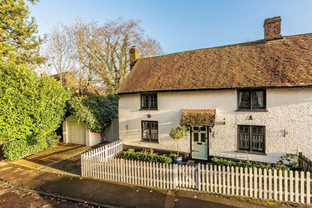 LEATHERHEAD ROAD, GREAT BOOKHAM, KT23