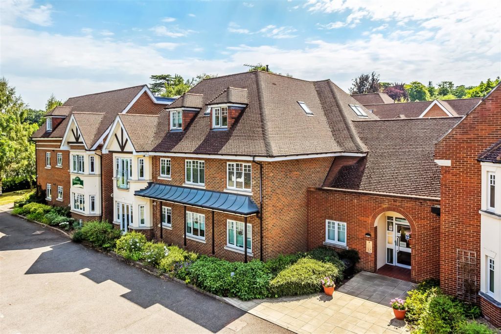 HARROWAY MANOR, FETCHAM, LEATHERHEAD, KT22