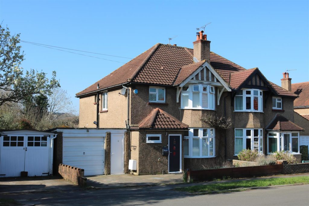 KINGSCROFT ROAD, LEATHERHEAD, KT22