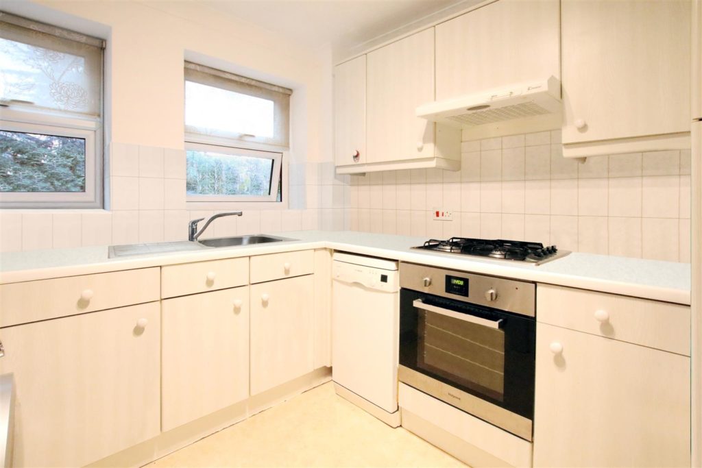 STATION ROAD, LEATHERHEAD, KT22