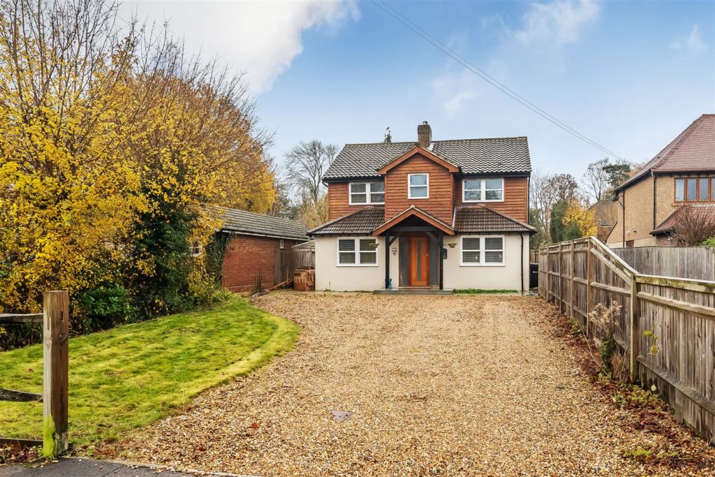 LINKS ROAD, ASHTEAD, KT21