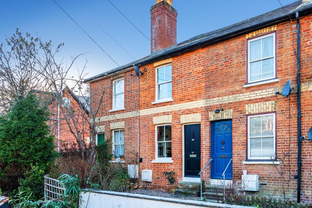 HARROWGATE GARDENS, DORKING RH4