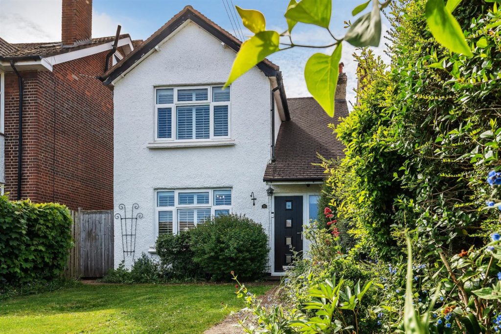 HOWARD ROAD, GREAT BOOKHAM KT23