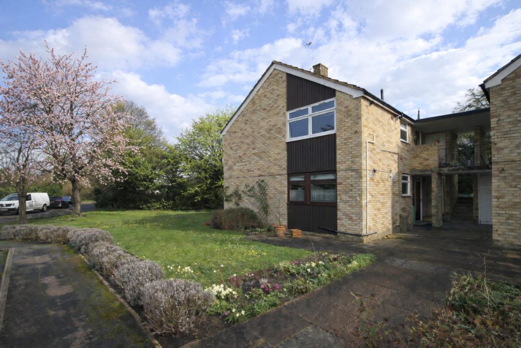 BALQUHAIN CLOSE, ASHTEAD, KT21