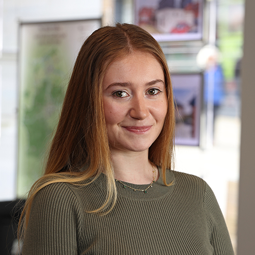 PG-Staff-EmilyInns-Feb26-2471