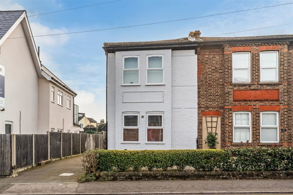 THE STREET, ASHTEAD, KT21