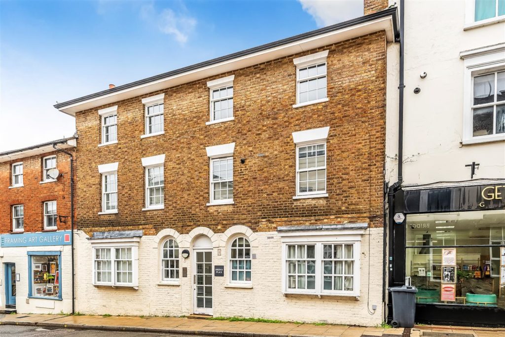 BRIDGE STREET, LEATHERHEAD, KT22