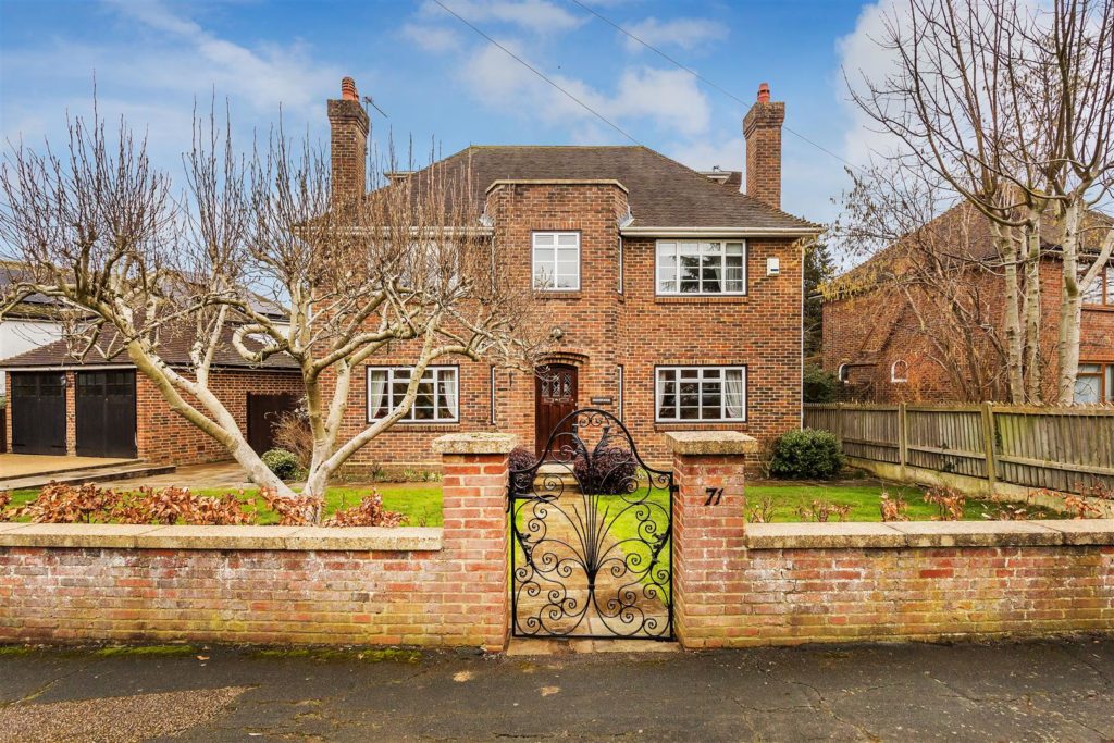 WEST FARM AVENUE, ASHTEAD, KT21
