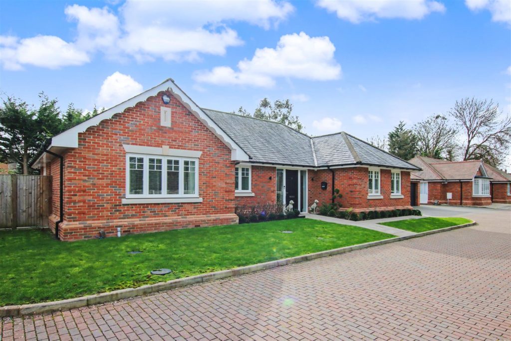TALMAN PLACE, FETCHAM, KT22
