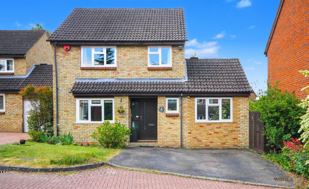 TEN ACRES, FETCHAM, KT22