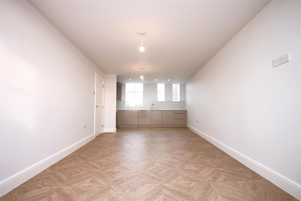 CHURCH STREET, LEATHERHEAD KT22