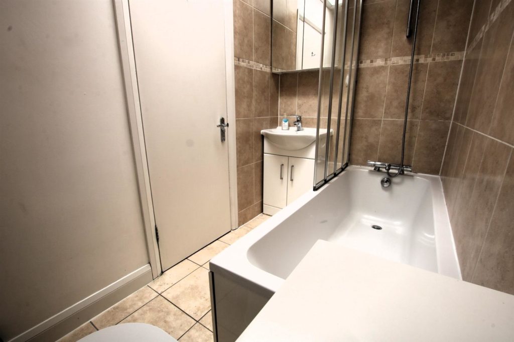 THE STREET, ASHTEAD, KT21