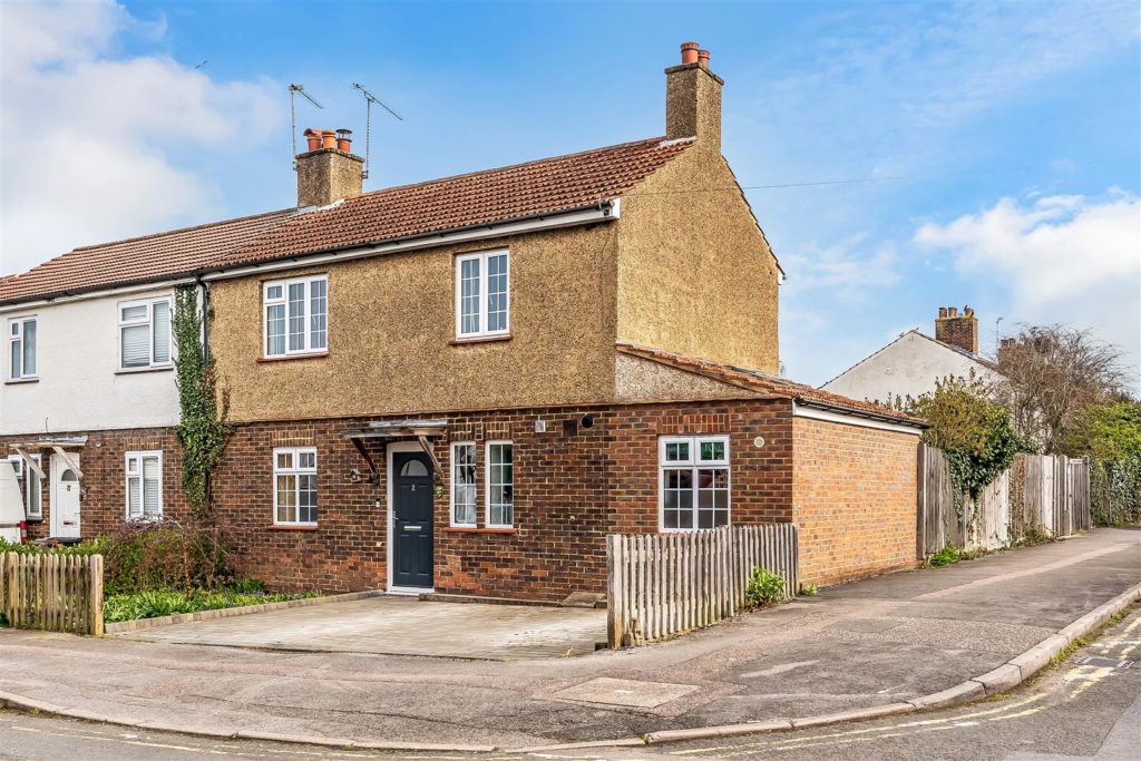 RYEBROOK ROAD, LEATHERHEAD, KT22