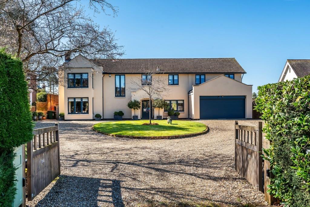 ROSE HILL, DORKING, RH4