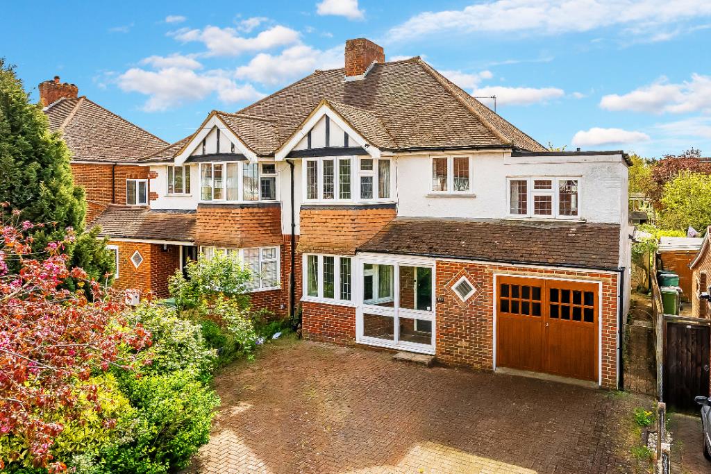 CRADDOCKS AVENUE, ASHTEAD, KT21