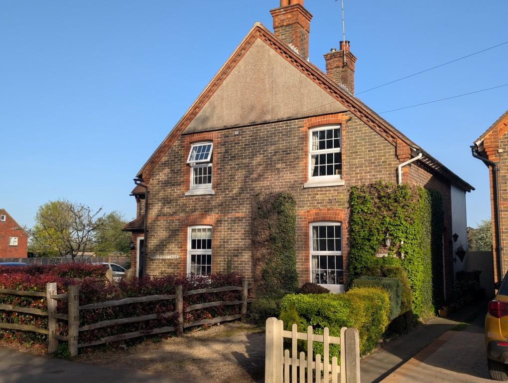 IRONSBOTTOM, REIGATE, RH2