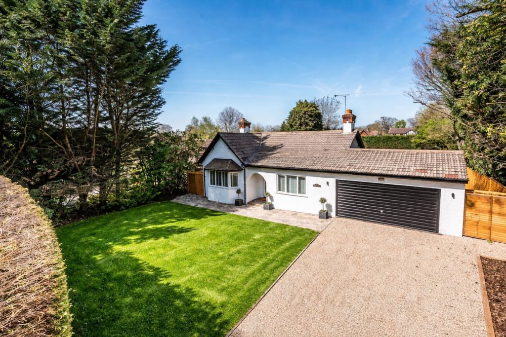 LOWER ROAD, FETCHAM, KT22