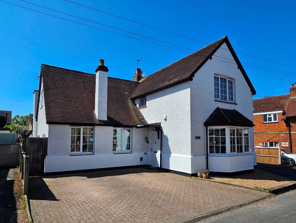 EASTWICK ROAD, GREAT BOOKHAM, KT23