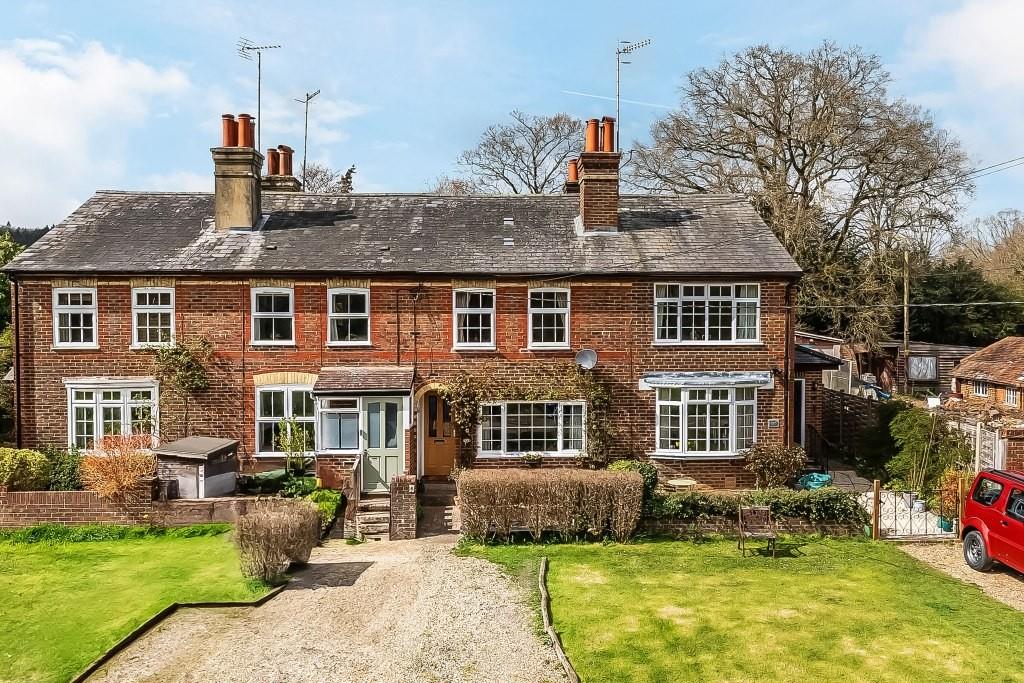 BROOK VALLEY, MID HOLMWOOD, RH5