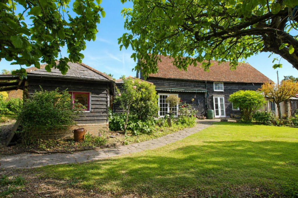 LINDEN ROAD, LEATHERHEAD, KT22