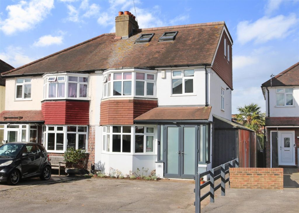 ALBANY PARK ROAD, LEATHERHEAD, KT22