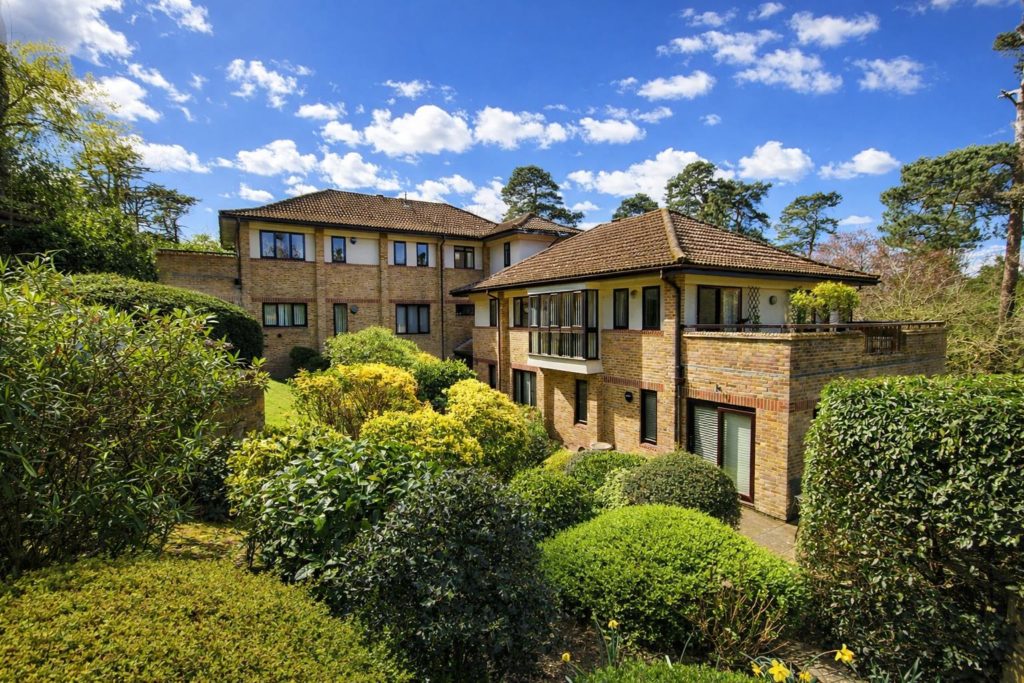 WILLOW COURT, OXSHOTT KT22