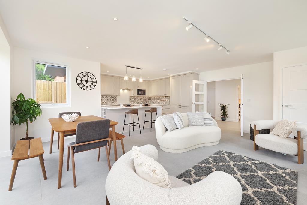 KENNEL CLOSE, FETCHAM KT22