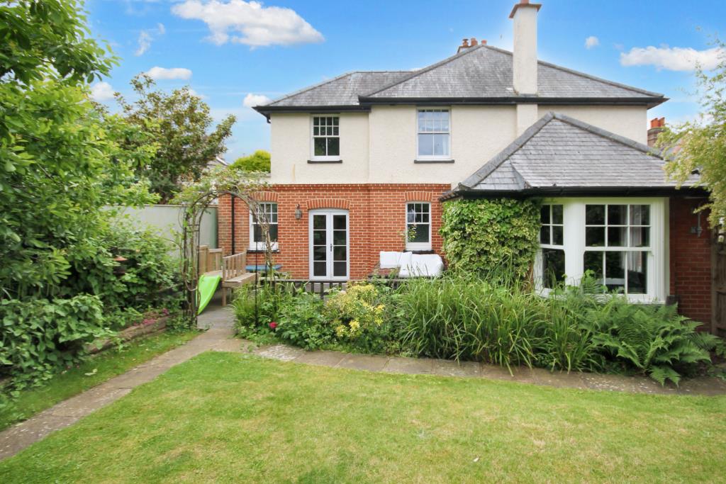 MAGAZINE PLACE, LEATHERHEAD, KT22