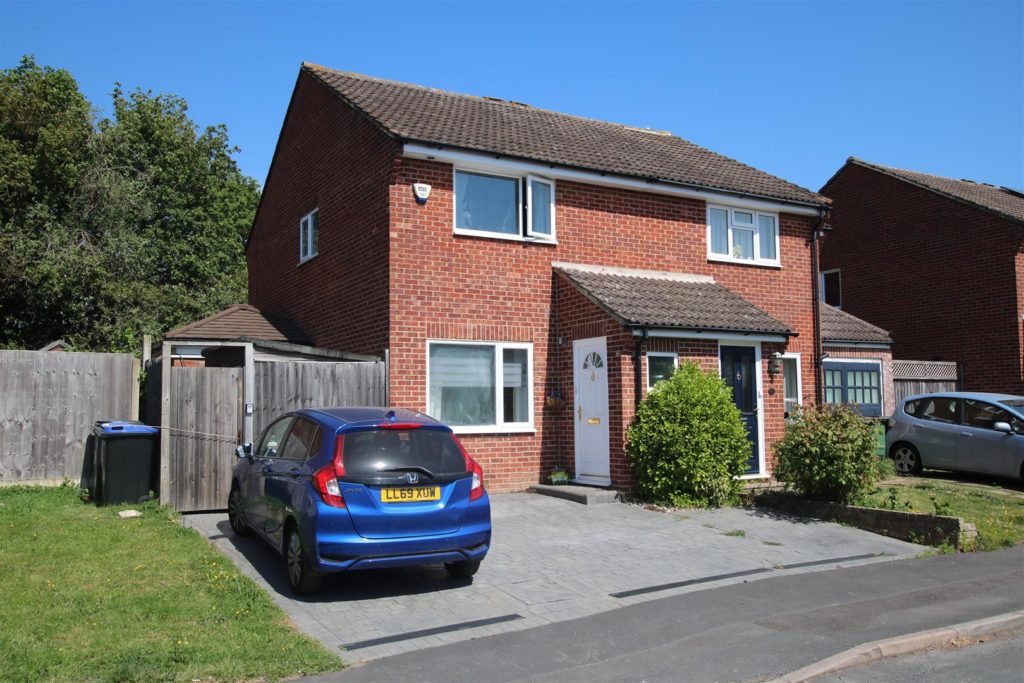 TUDOR WALK, LEATHERHEAD, KT22