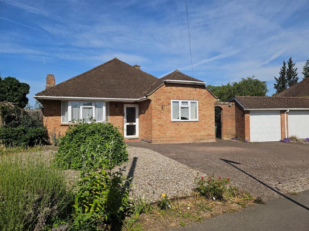 ALLEN ROAD, GREAT BOOKHAM, KT23