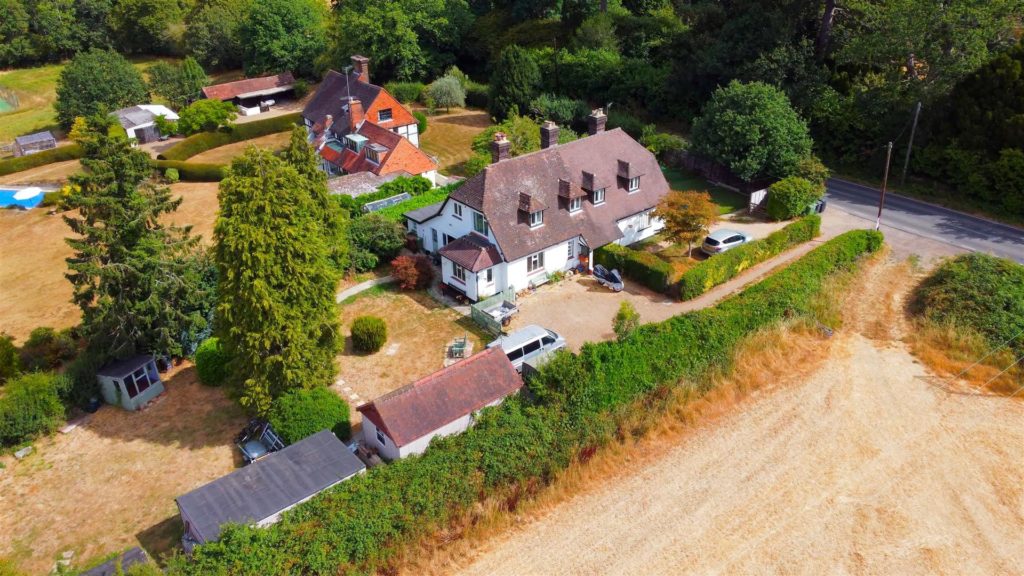 MIDDLE STREET, BETCHWORTH, RH3