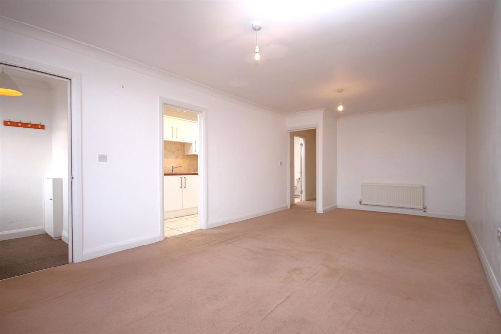 THE STREET, ASHTEAD, KT21