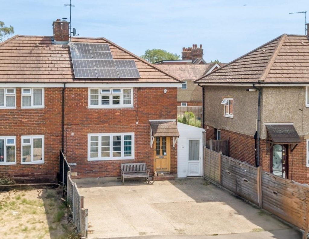 RANDALLS PARK AVENUE, LEATHERHEAD, KT22