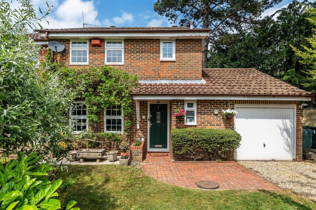 WISHFORD COURT, ASHTEAD KT21
