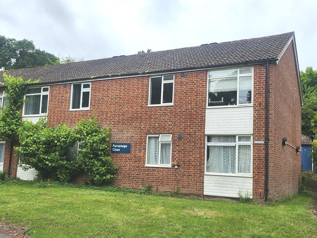 PARSONAGE CLOSE, WESTCOTT, RH4