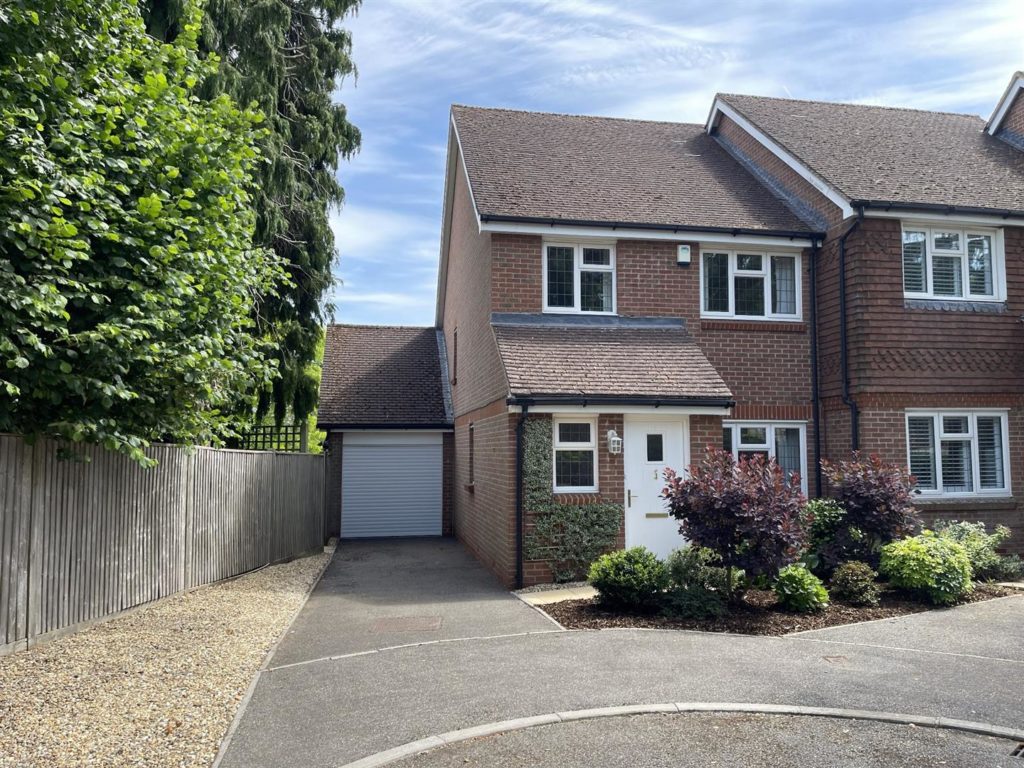 Springvale Close, Great Bookham
