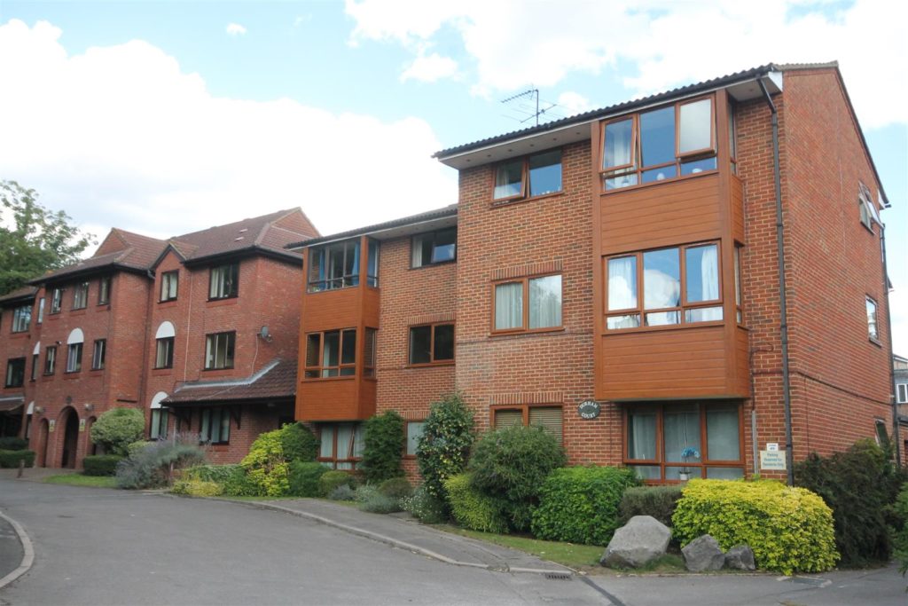 BELMONT ROAD, LEATHERHEAD, KT22