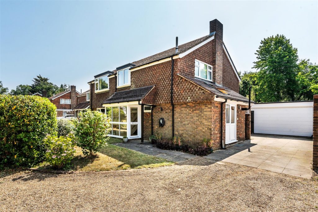 SHEEPHOUSE GREEN, WOTTON, RH5