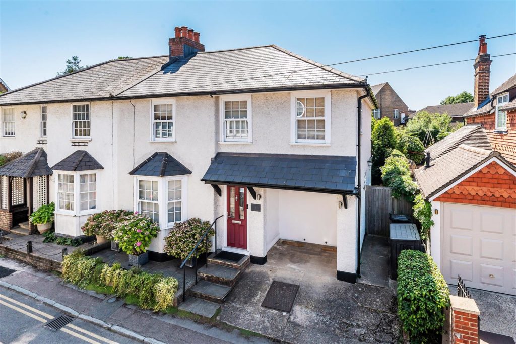 WAVERLEY PLACE, LEATHERHEAD, KT22