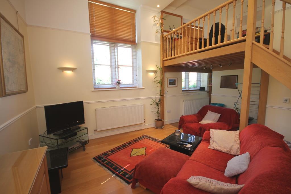 LAVENDER CLOSE, LEATHERHEAD KT22
